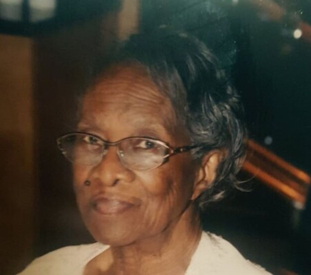Willie Ester Hutchins Profile Photo