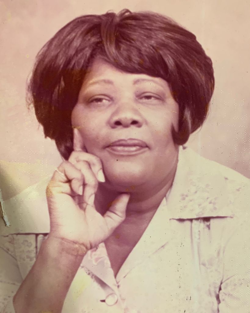 DOLLIE SHIELDS Profile Photo