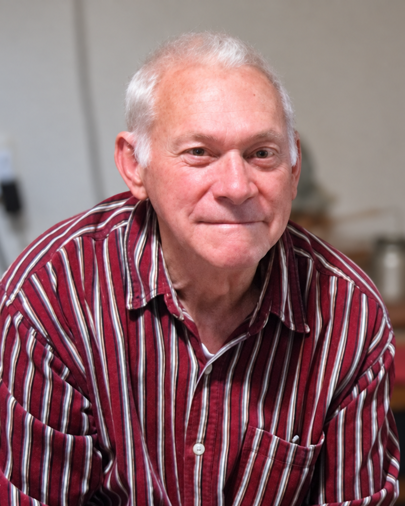 Robert L. Johnson Profile Photo