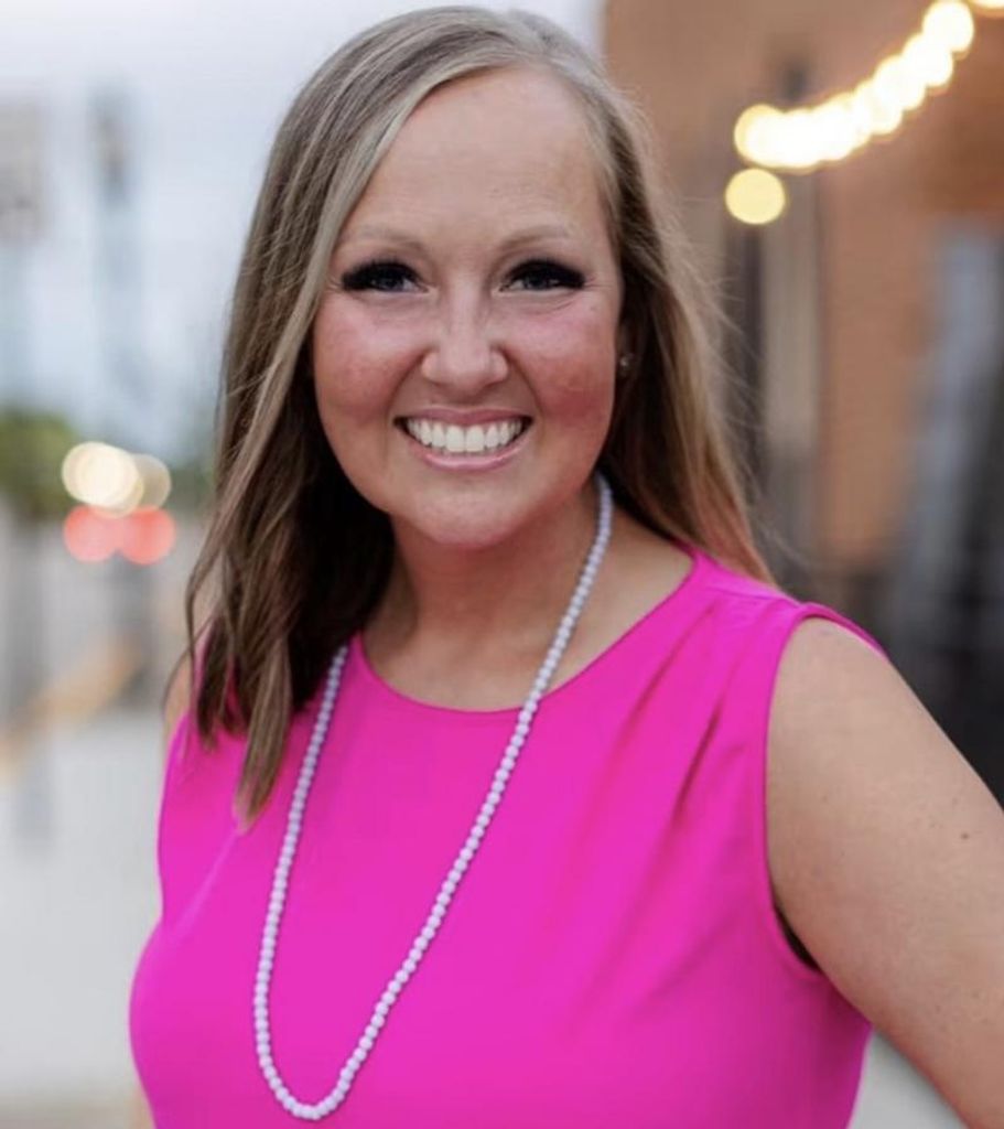 Tennille Oliver Profile Photo