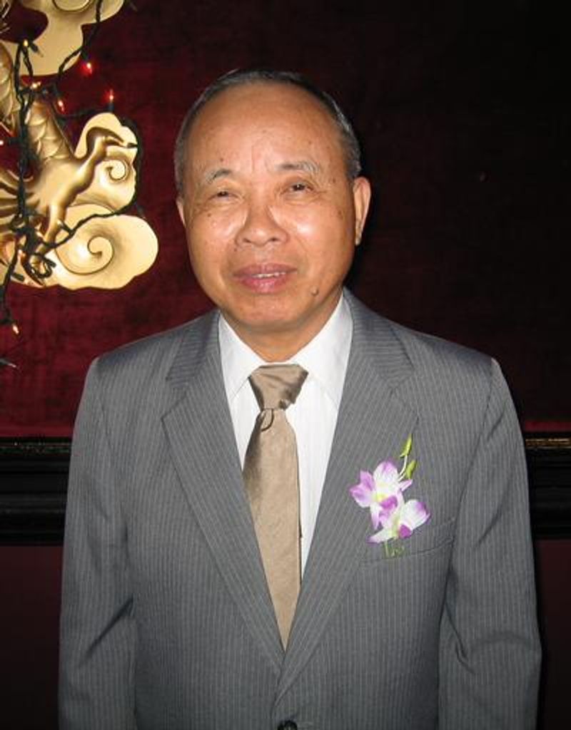Bai D. Le