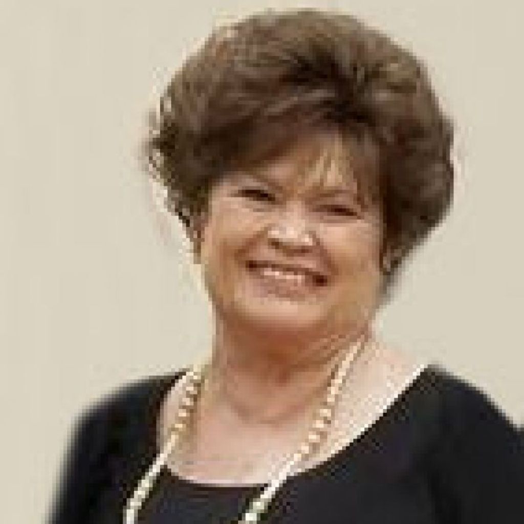Sondra  Lee Francom Farris