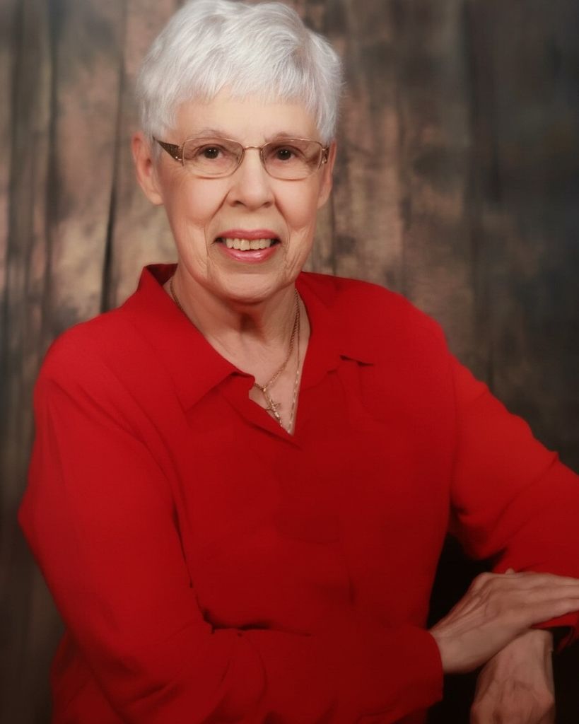 Gloria (Glo) Julia Mahieu