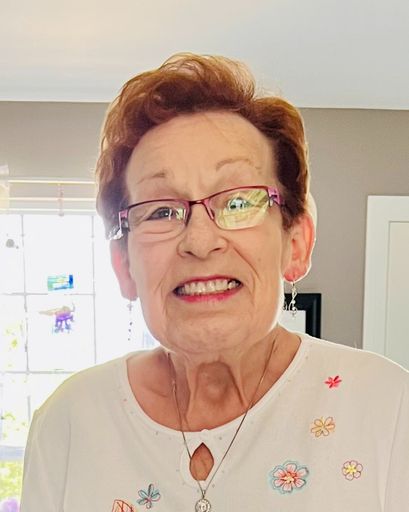 Ellen Yvonne Walters's obituary image