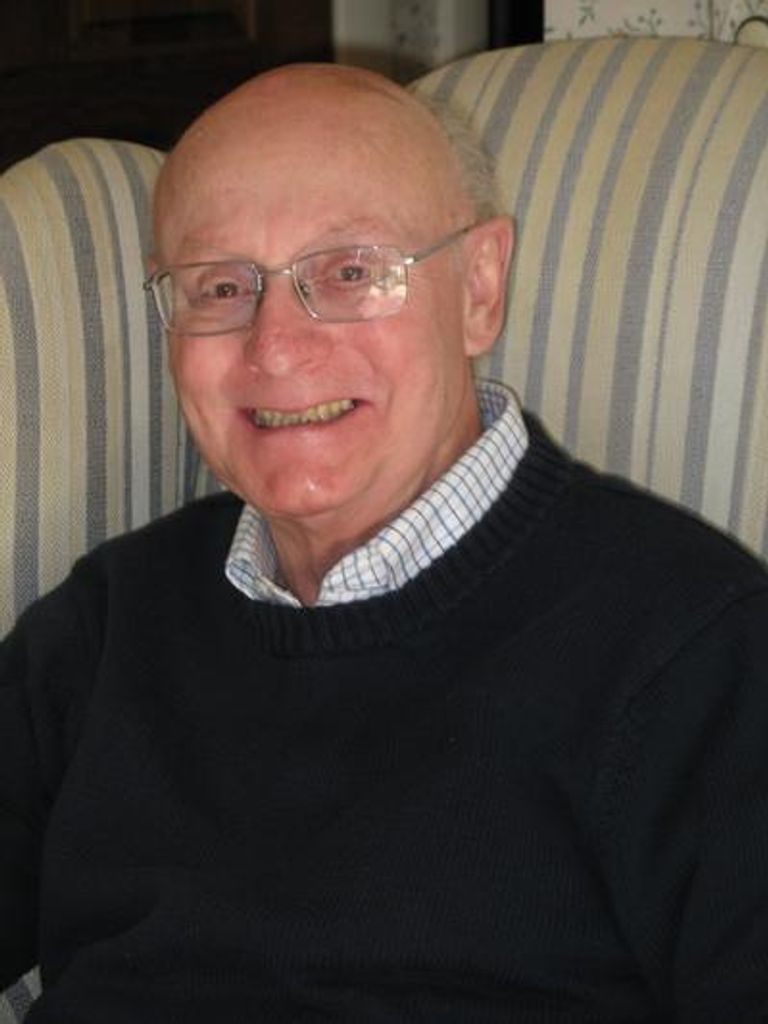 Stephen Philip Crichton Profile Photo