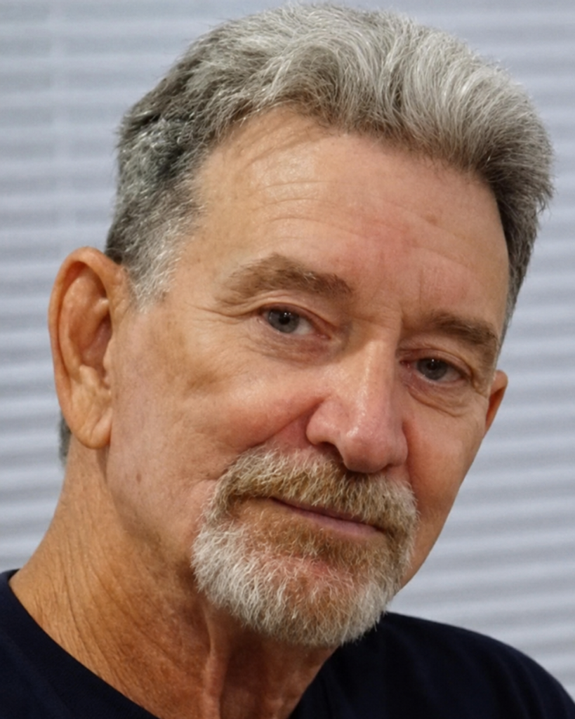 Dennis Sundquist Profile Photo