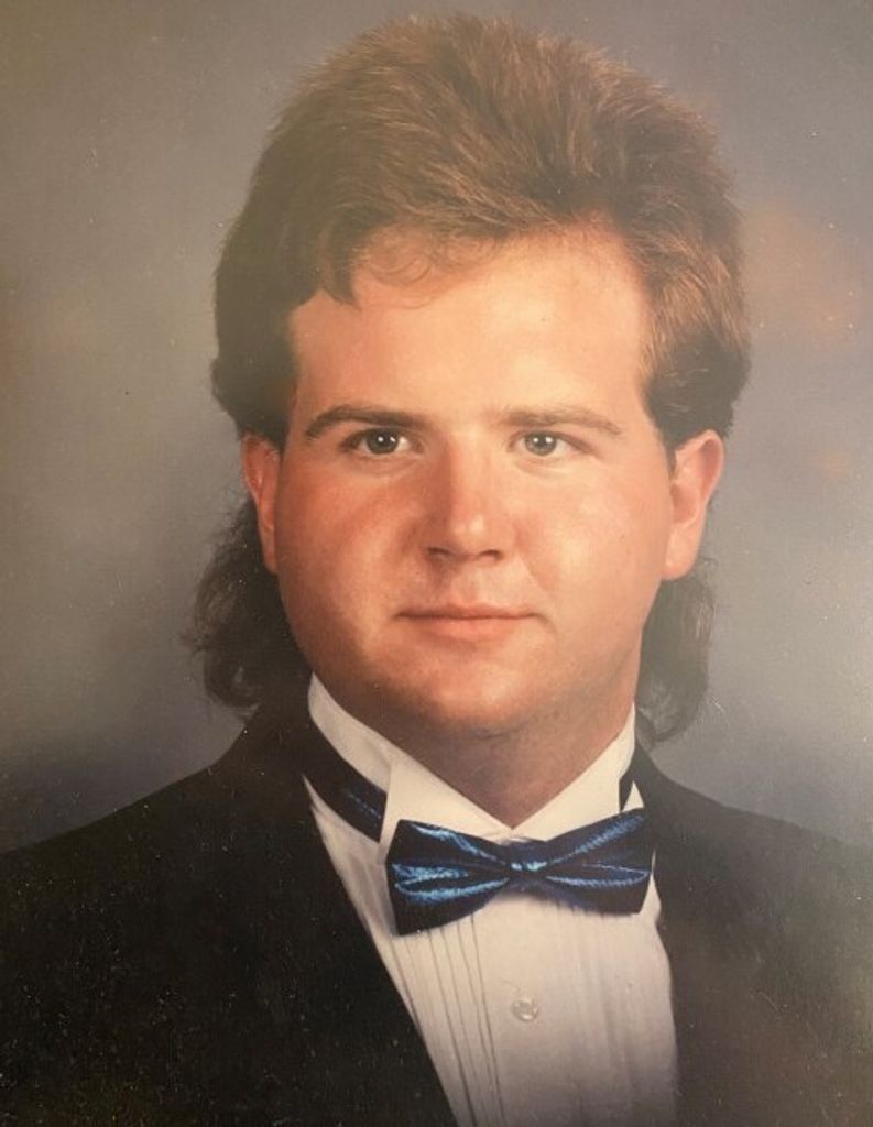 Jarred "Scott" Ferrell Profile Photo