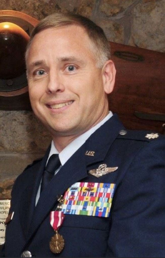 Craig Jonathan Larson Profile Photo