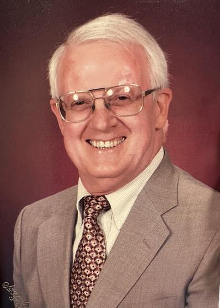 Thomas Oliver Mcintyre Profile Photo