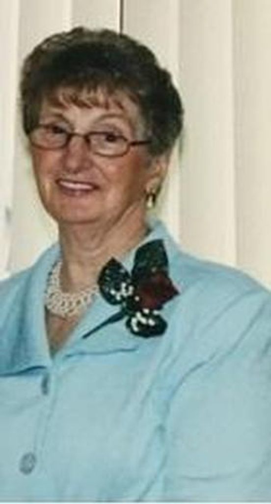 Joyce Lomond Profile Photo