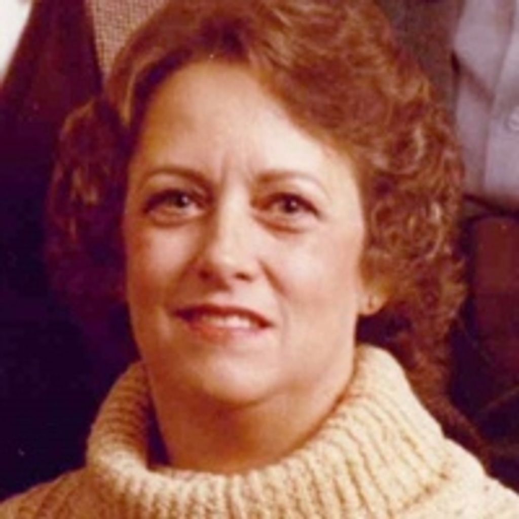 Laura M Manaska
