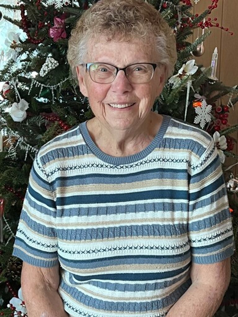 Lois Peterson Profile Photo