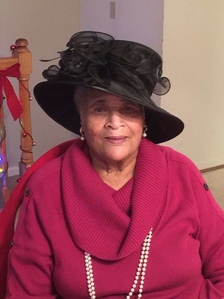 Lizzie Hamlet Profile Photo