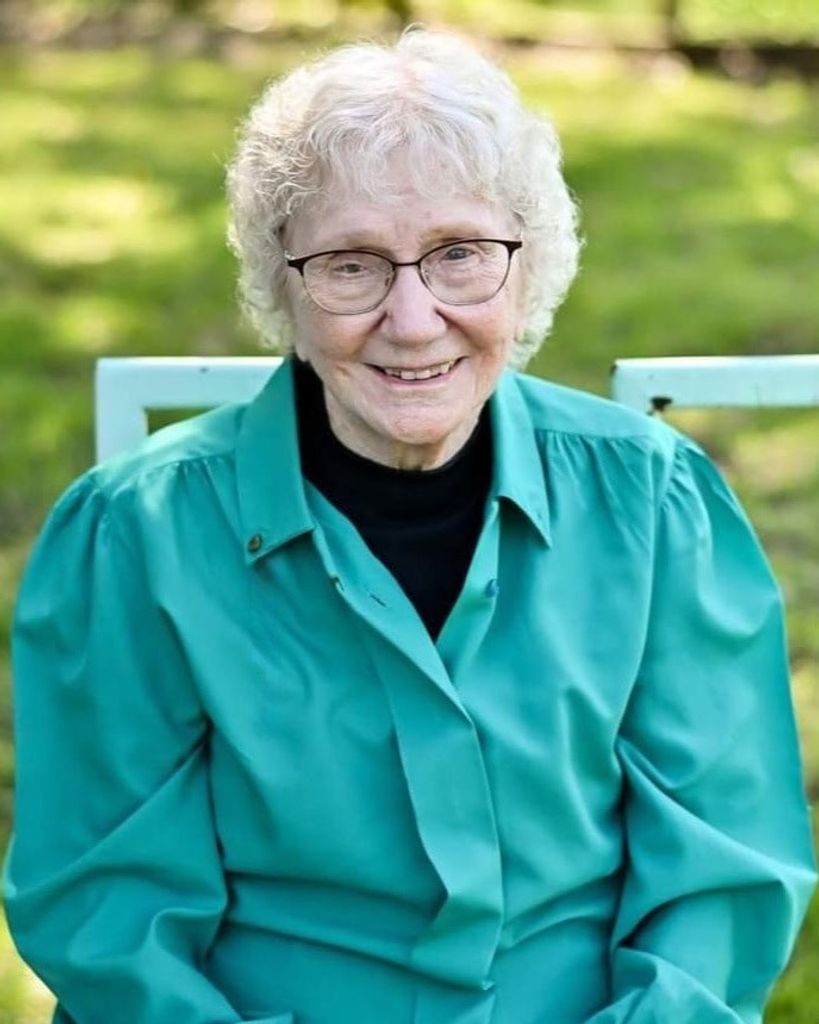 Geneva Nell Self Profile Photo