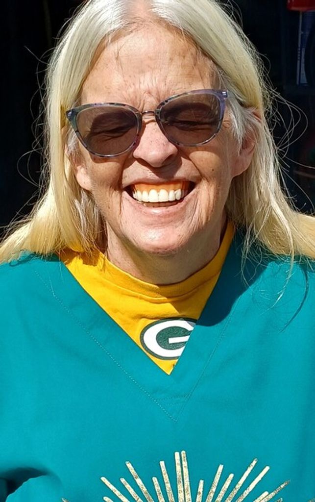 Donna Marie Stujenske Profile Photo