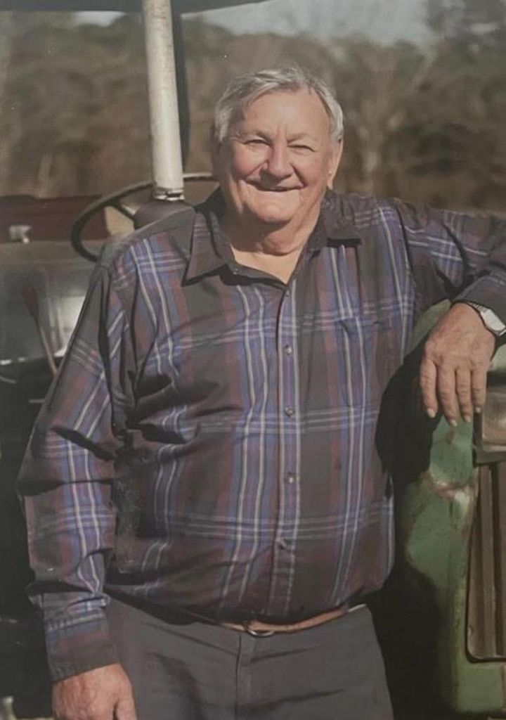 Robert Connelly Profile Photo