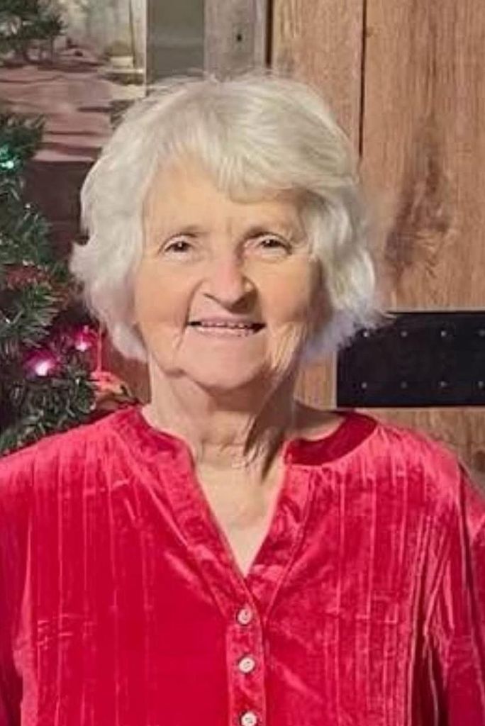 Elaine Hall Roberts Profile Photo