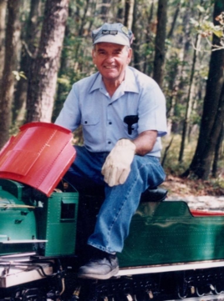 Charles T. Bellizzi, Jr. Profile Photo