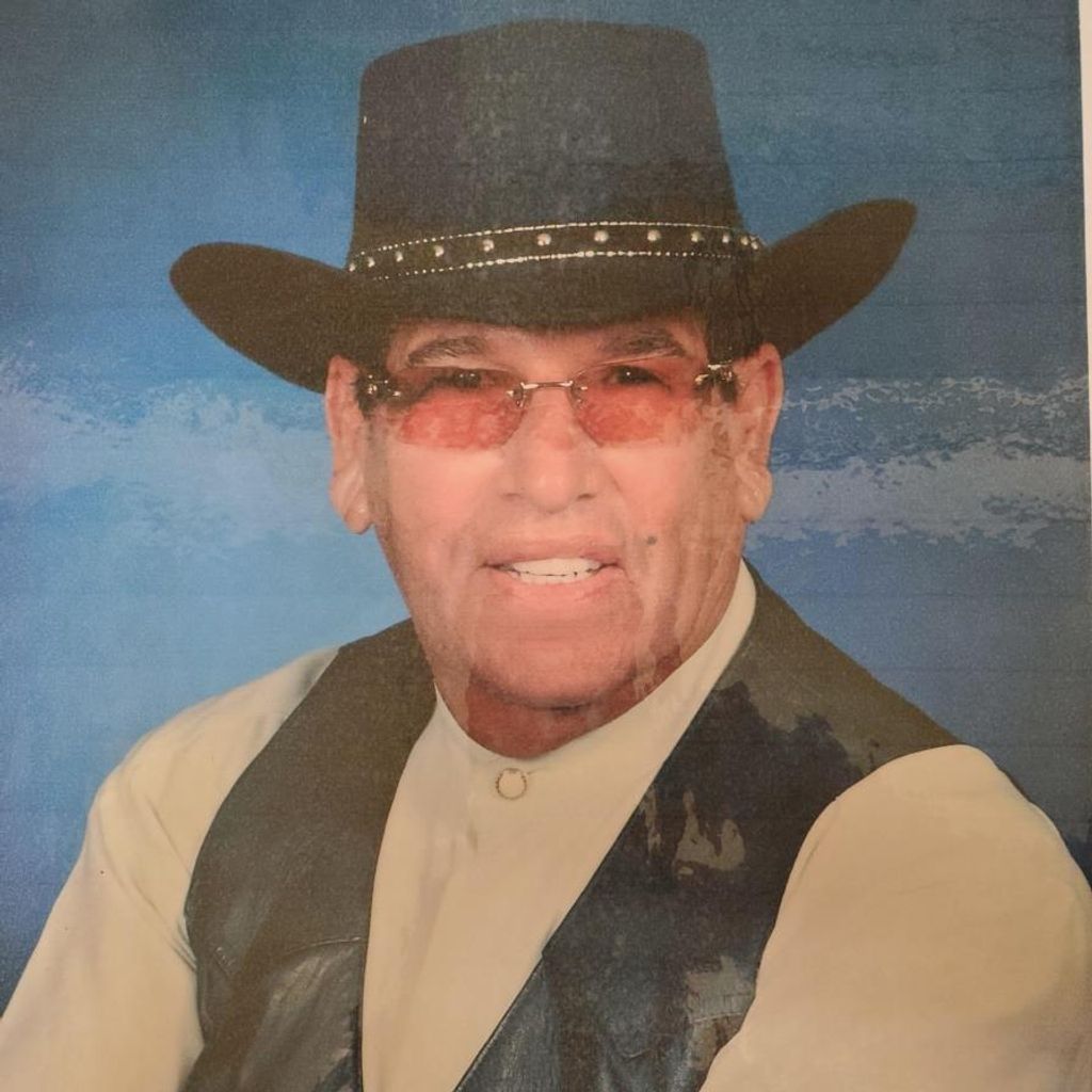 Manuel Riojas