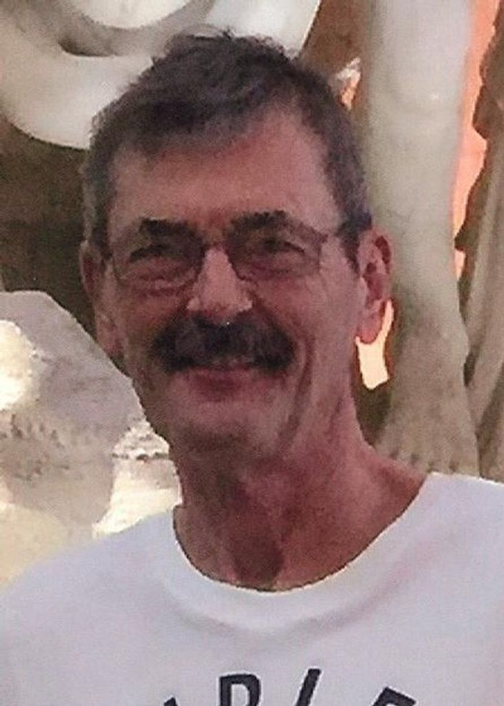 Ronald Eugene 'Snuffy' Parizek