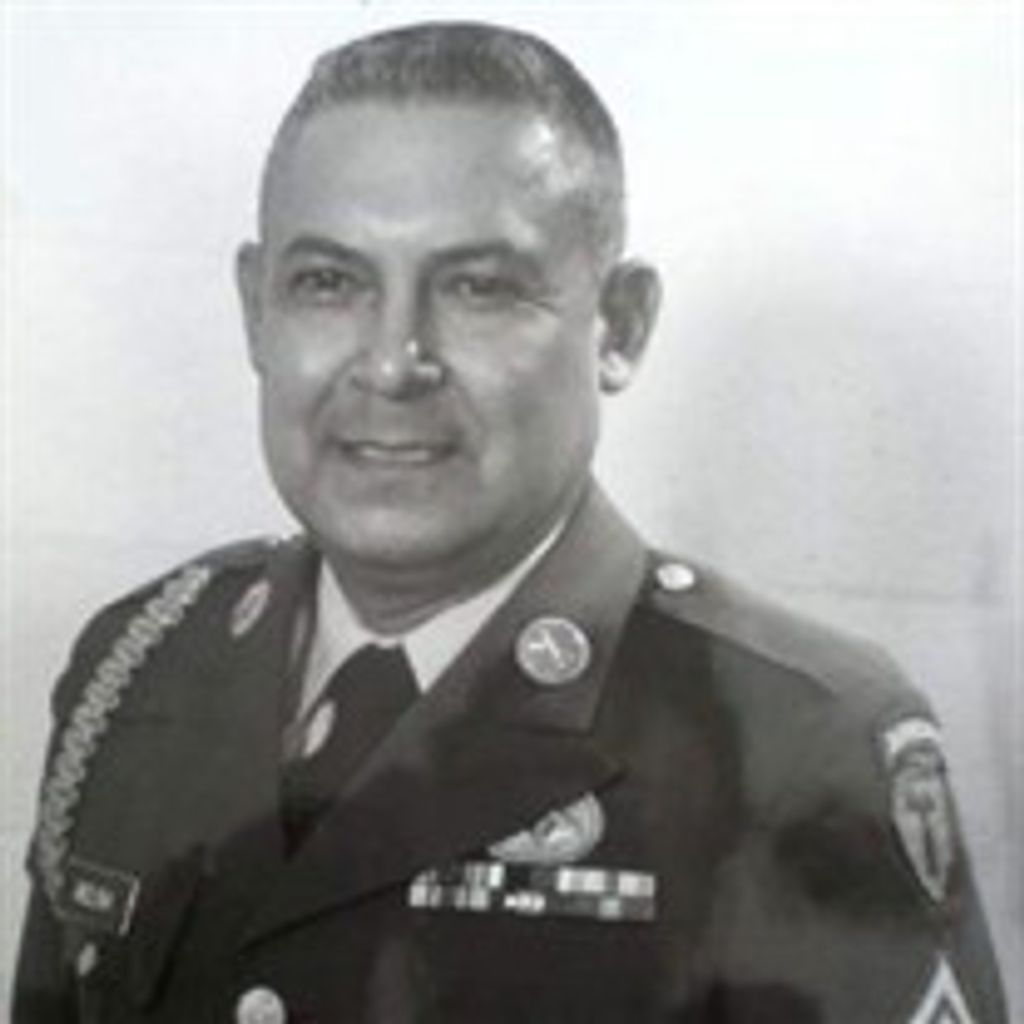 Robert Cardenas Molina