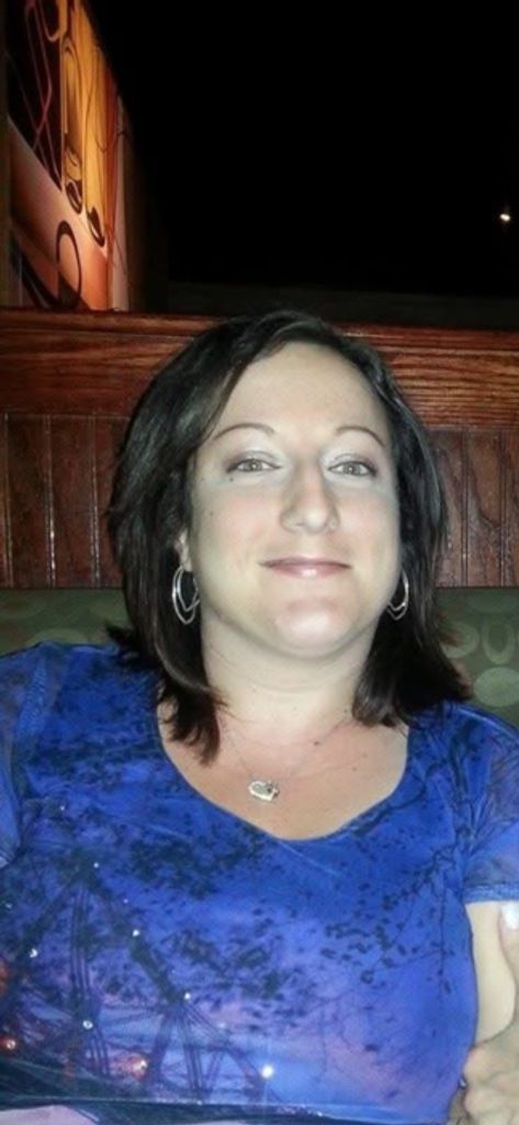 Jennifer Lucia Nichols Profile Photo