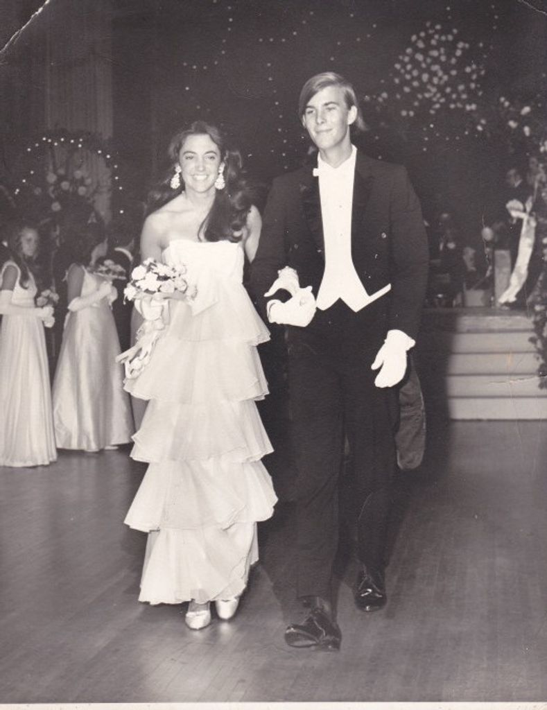 15 Pink Wedding Dresses Worn by Real Brides, image size:789x1024