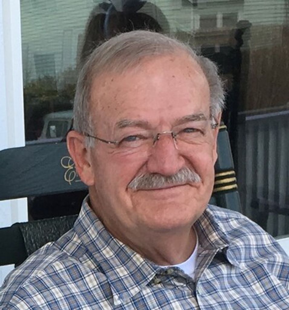 William J. "Bill" Henry Profile Photo