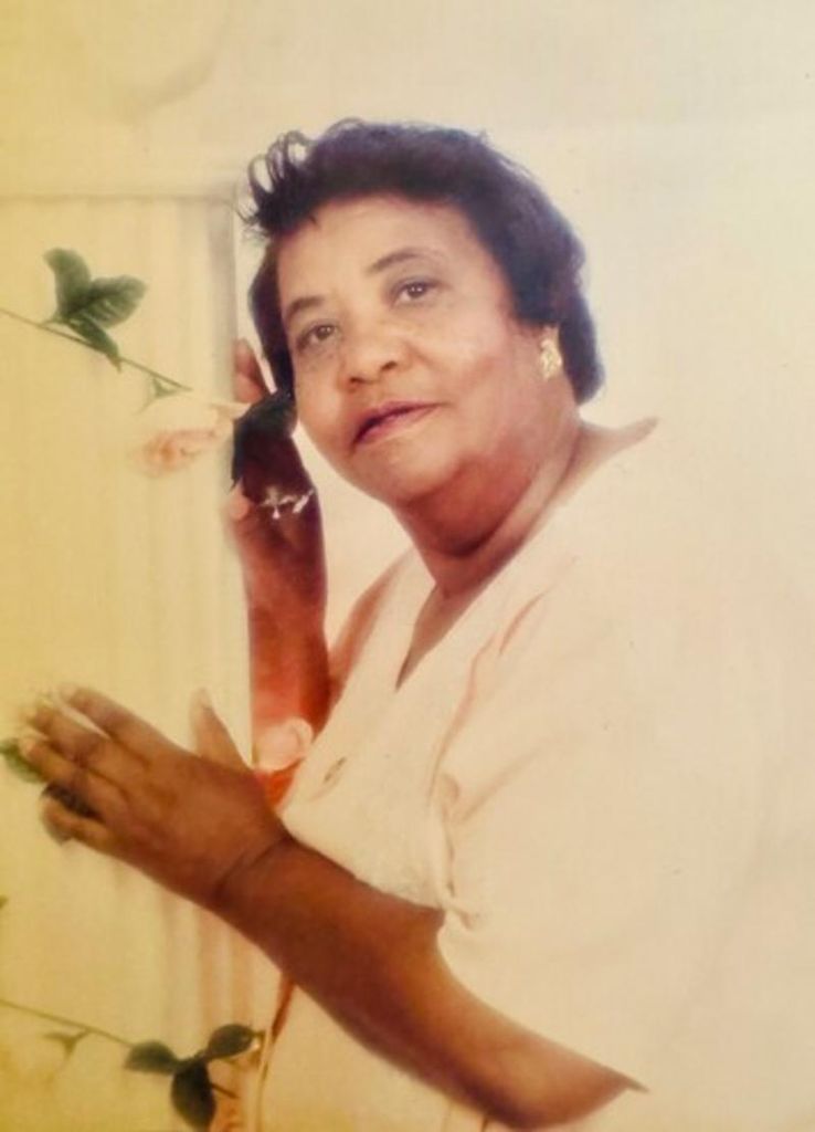 Mrs. Lezolar Dixson Profile Photo