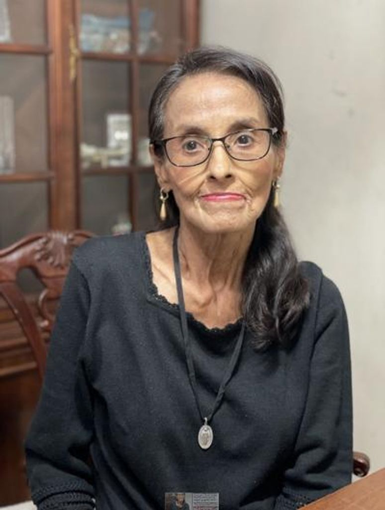 Maria Teresa Calderon