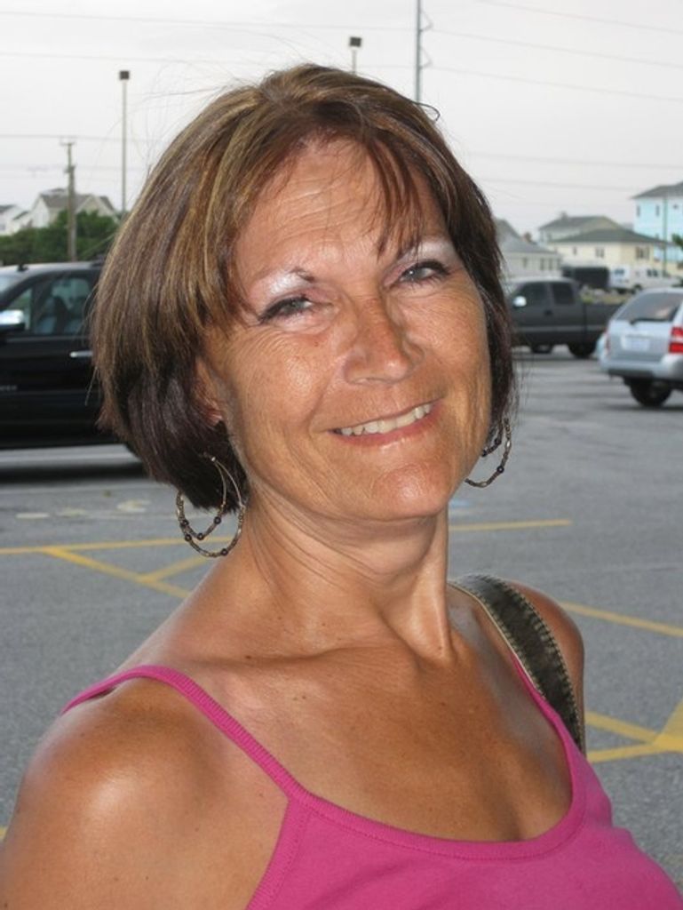 Barbara "Bobbie" Palombo Profile Photo