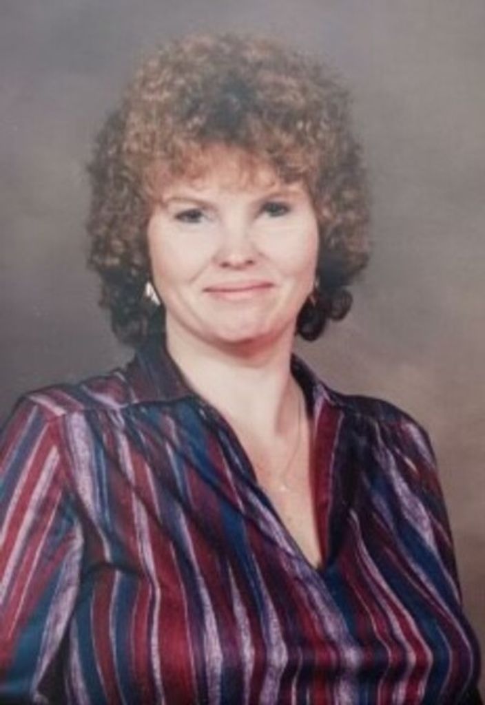 Linda Lou Kennedy Profile Photo