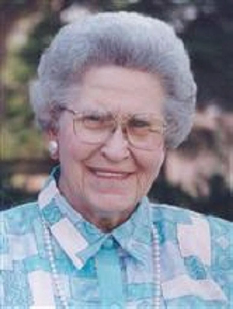 Helen Wiederholt Profile Photo
