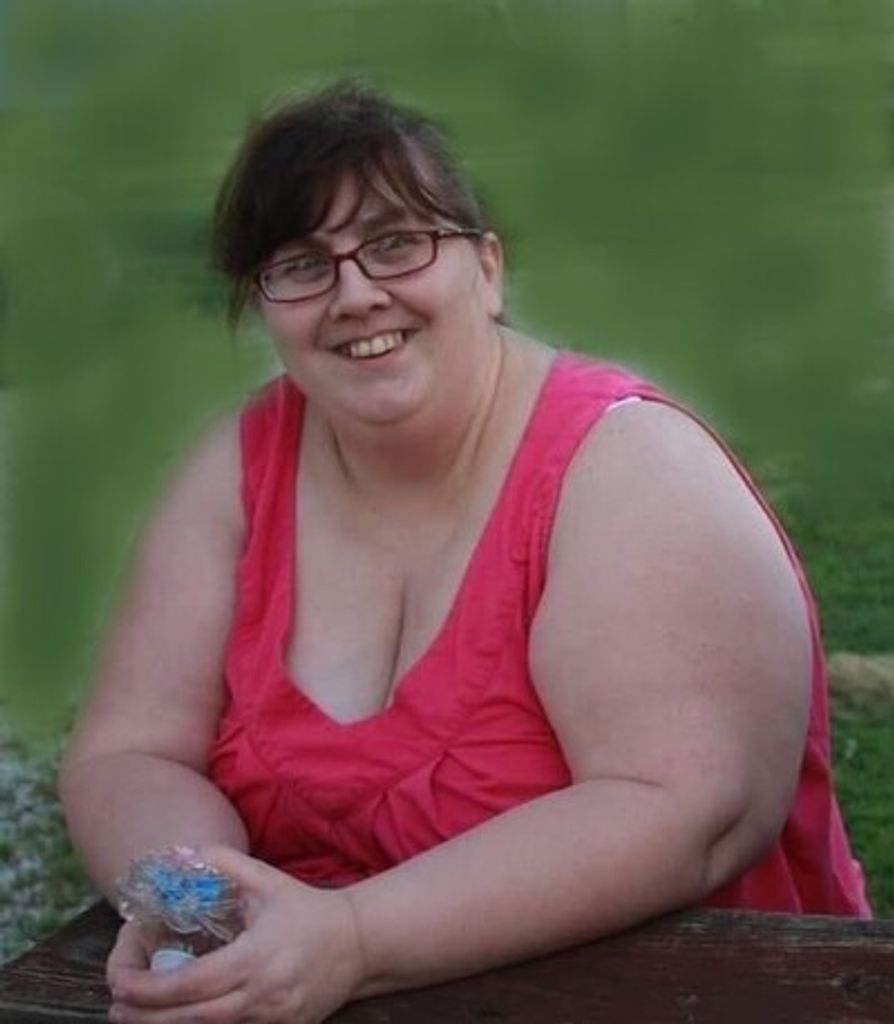 Connie Lynn Pilkington Profile Photo