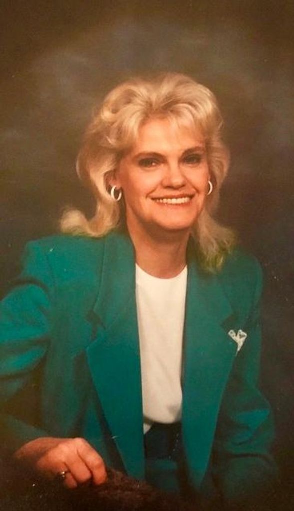 Donna Lee Ciarlo Profile Photo