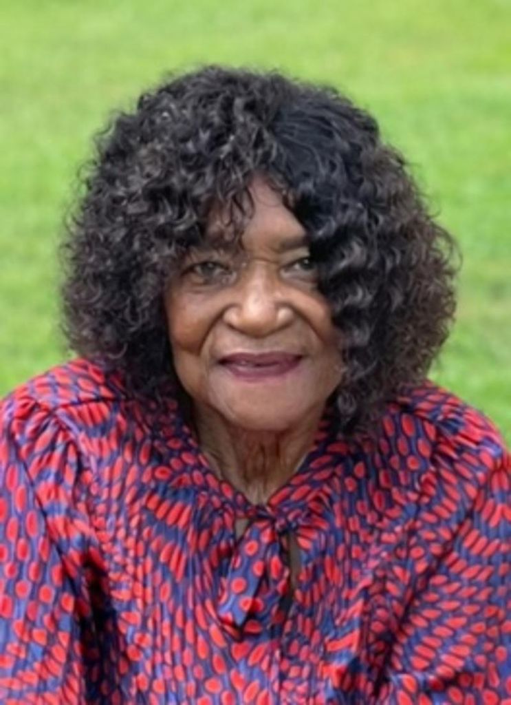 Jestine "Tine" Johnson Profile Photo
