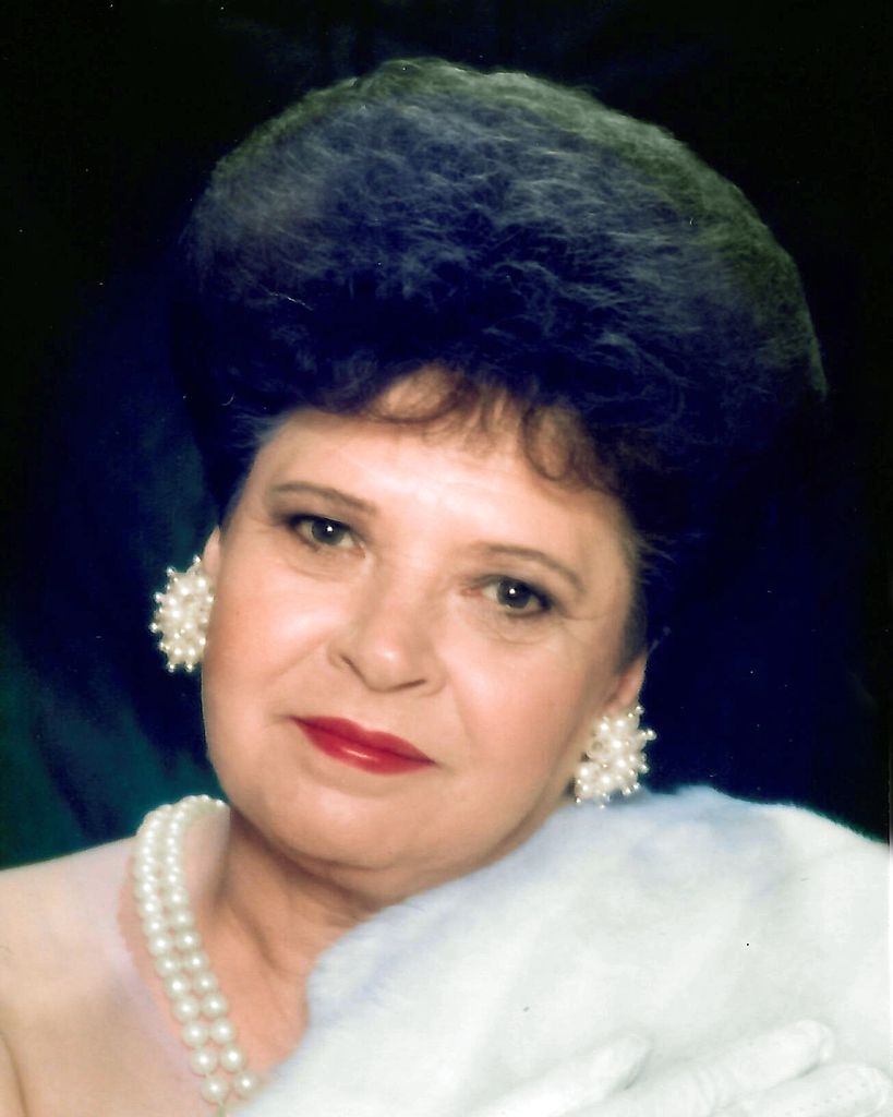 Louise Martindale Profile Photo