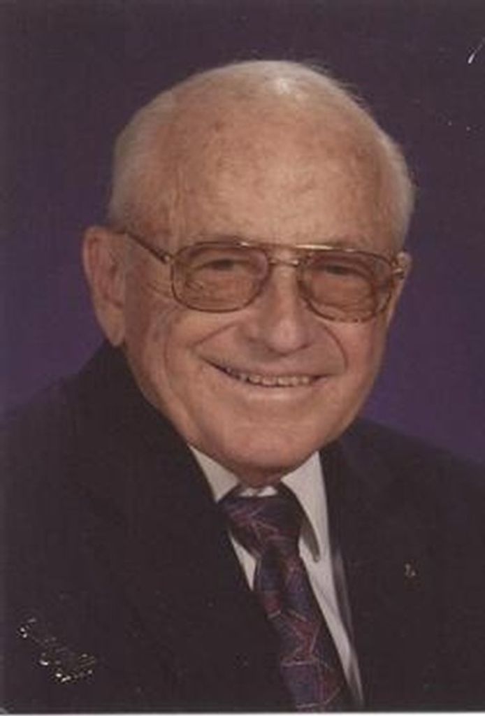 Russell Forrest Smith Profile Photo