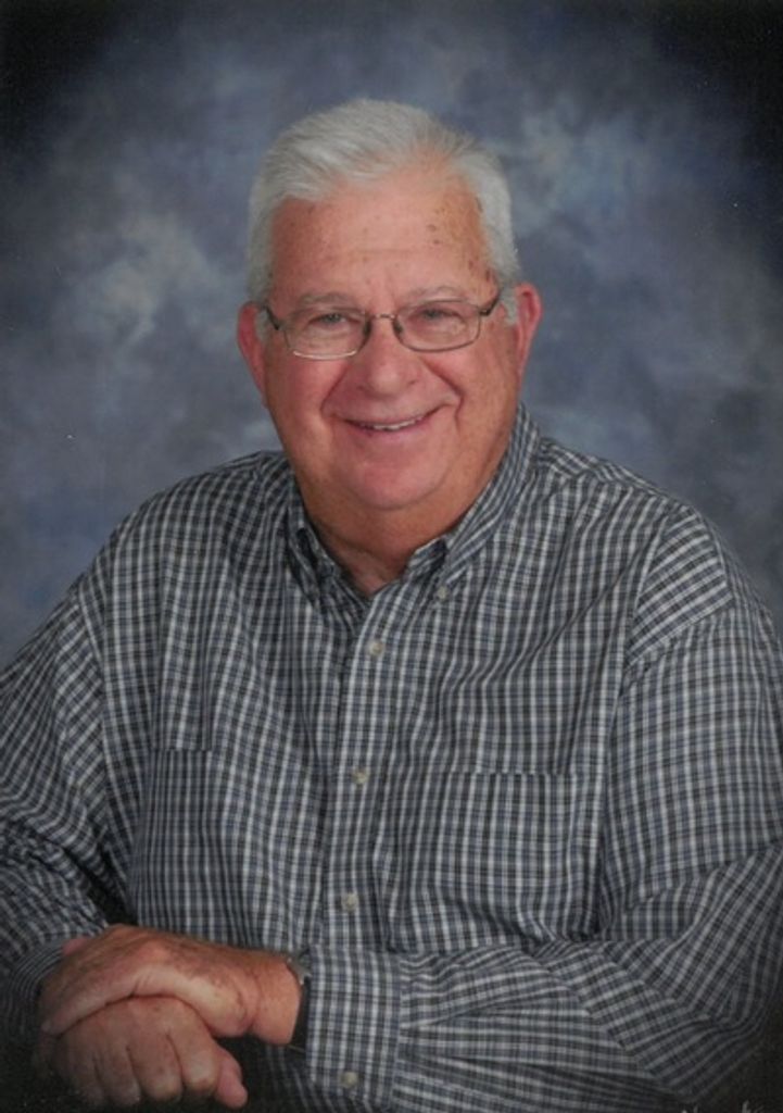 Robert W. Leget Profile Photo