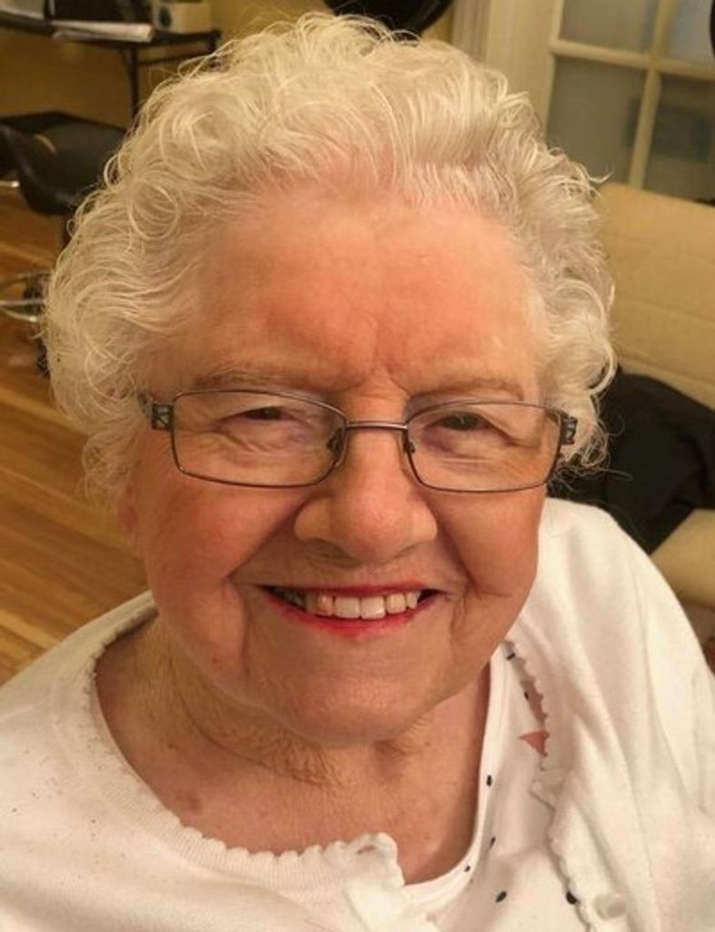 Yvonne Lay