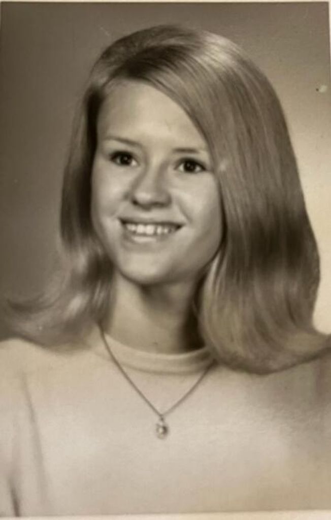 Linda R. (Grosskopf)  Kelly