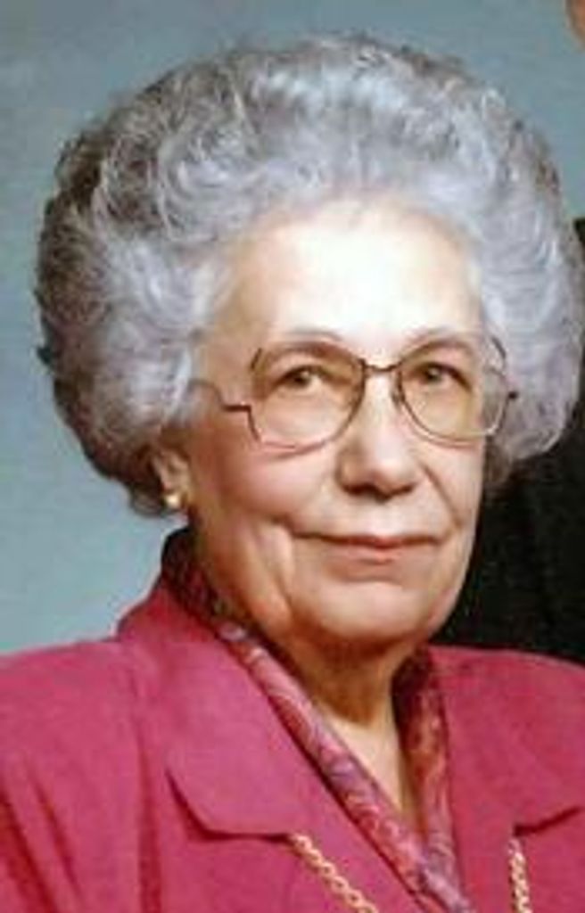 Elaine Gladys Steuernagel