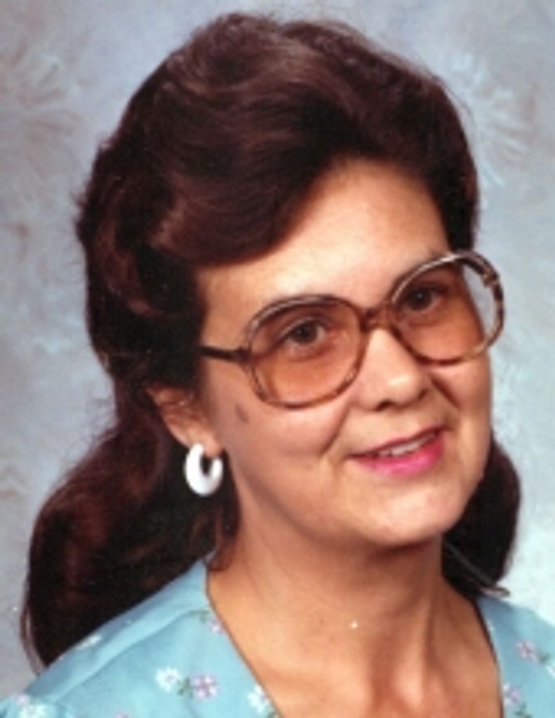 Sadie  Lucille "Nam"  Hollenhead