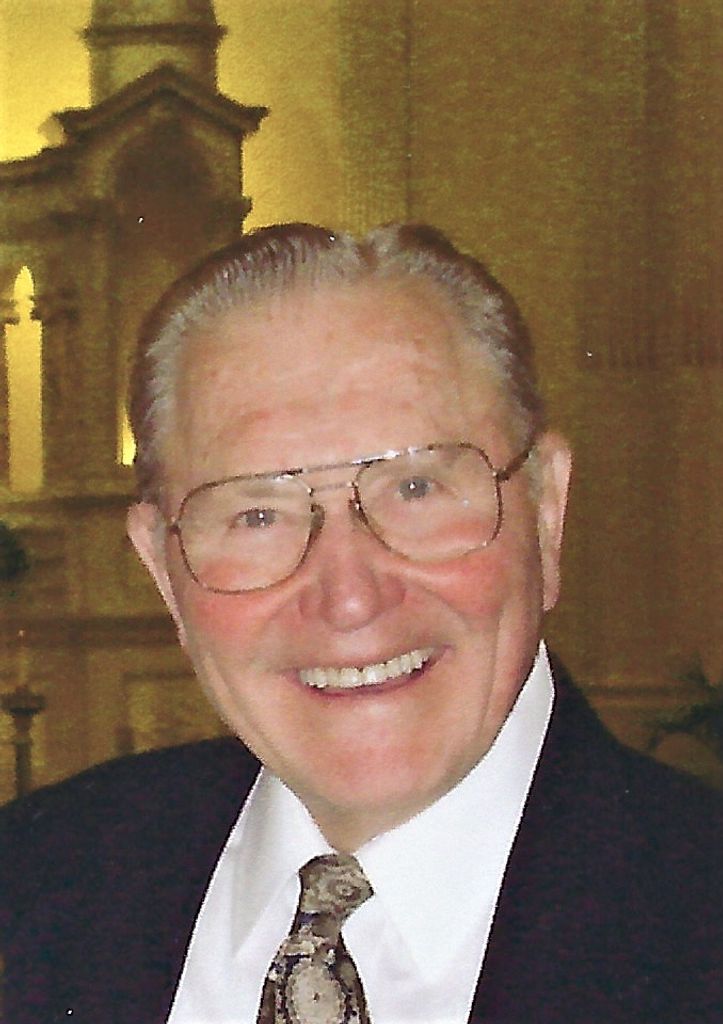 Dr. Oscar Schmitt