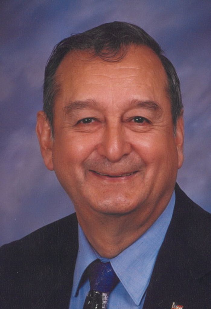 Moses Cervantes Profile Photo