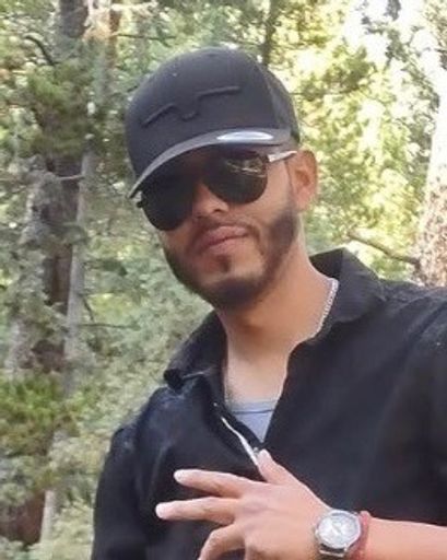 Carlos Daniel Escalante Canales's obituary image