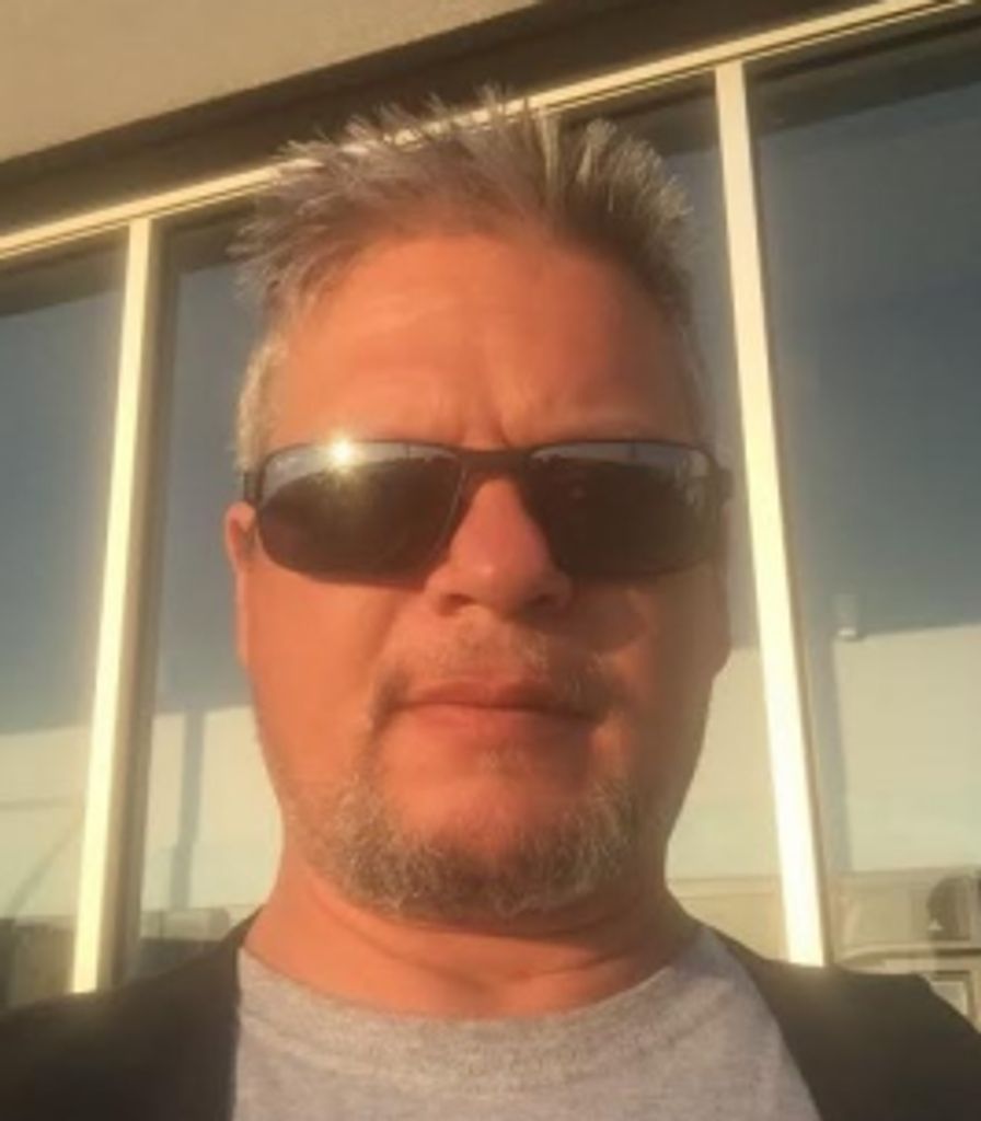 Phillip Carnel Cross Profile Photo