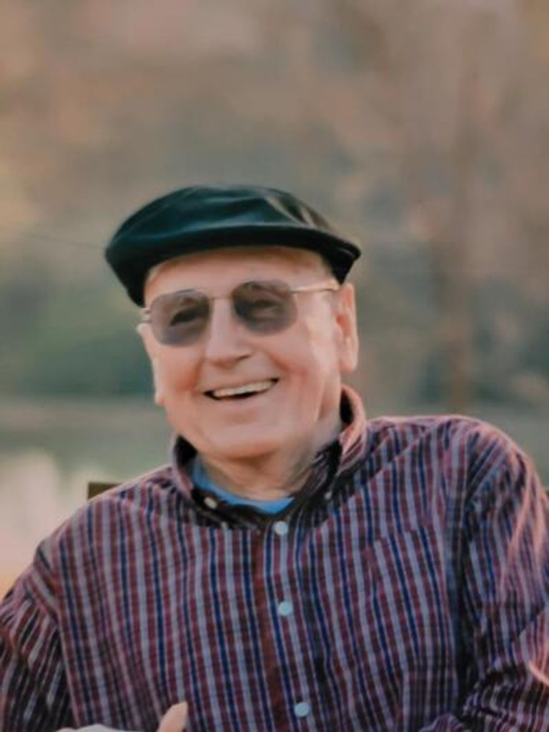 Robert Young Profile Photo