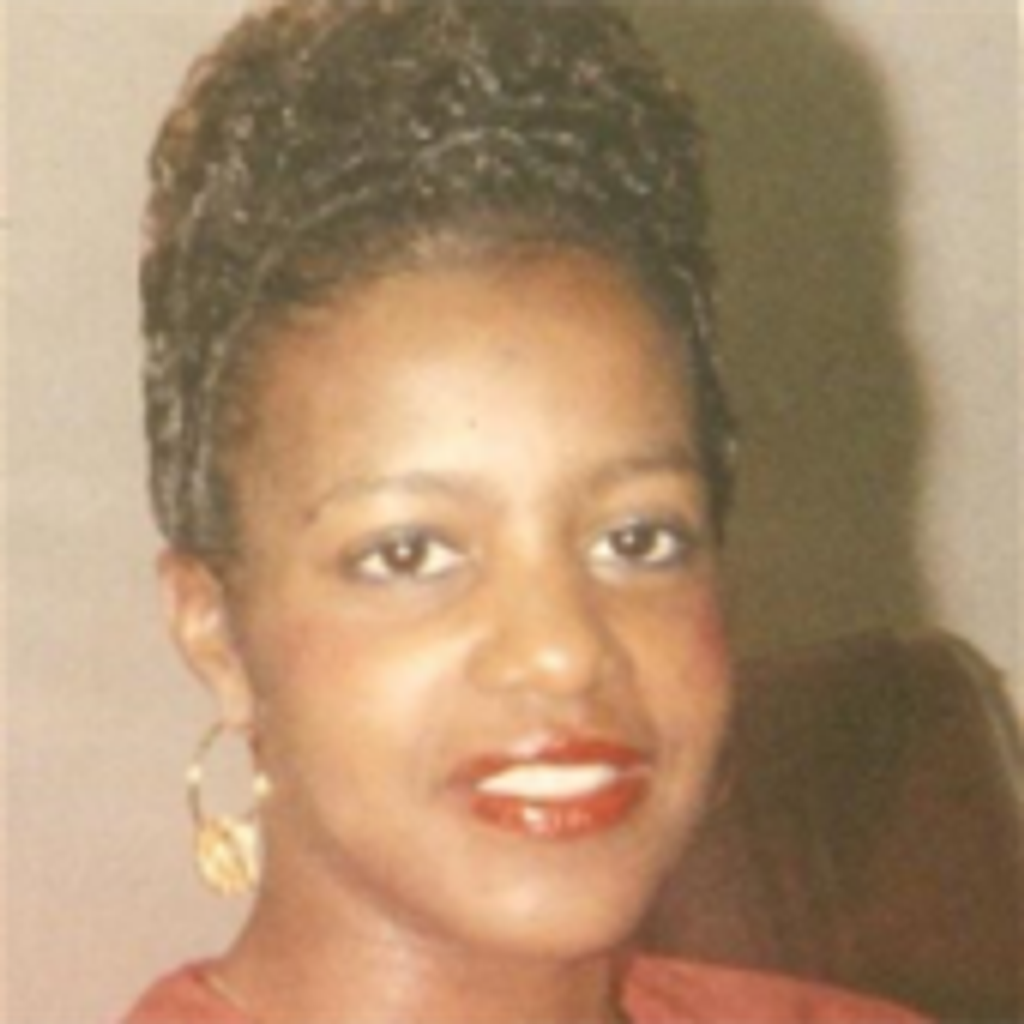 Anita  Louise Folden