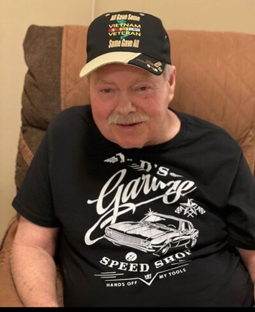 Thomas Earl Boneck Profile Photo